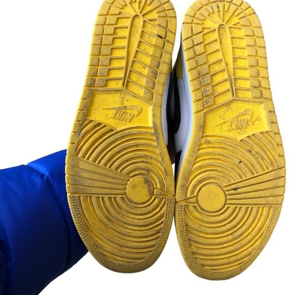 2019 Nike Air Jordan 1 Mid Yellow Toe Black Size 11 - Picture 14 of 14